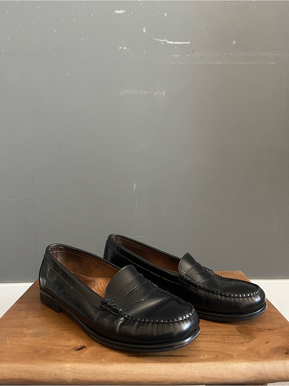 G.H. Bass Weejuns Charleston Black Leather Penny Loafers Mens Classic Prep Ivy